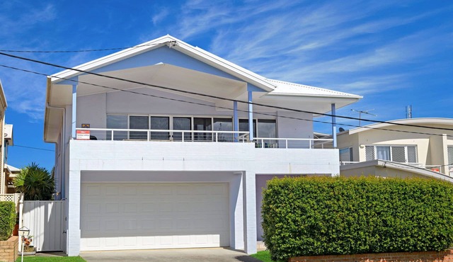LUXURY HOLIDAY HOME IN THE MIDDLE OF CRESCENT HEAD