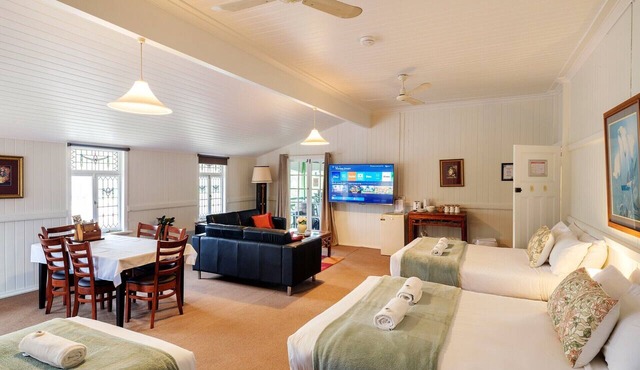 Maleny Hotel