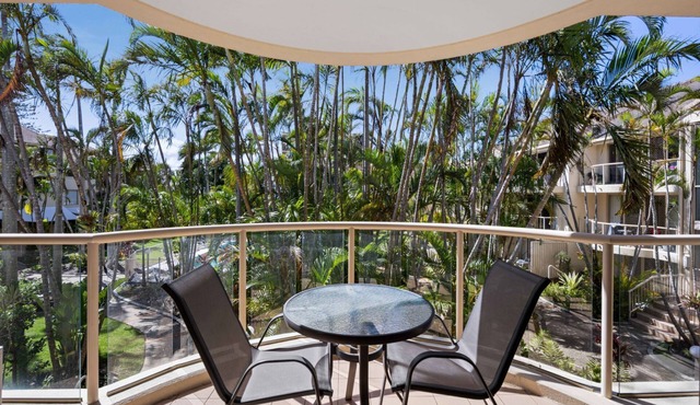 Miami Beachside Holiday Apartment just steps away from the stunning Miami Beach