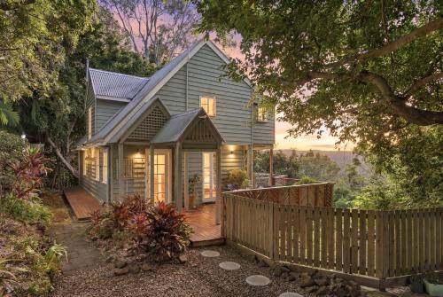 Misty Valley Cottage