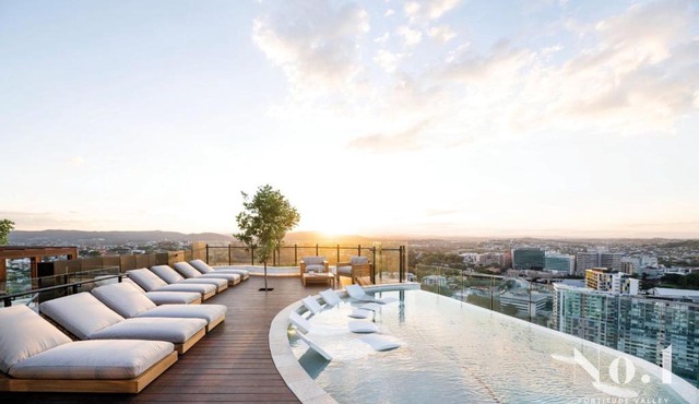 Modern Valley Pad with Rooftop Pool, Study & Parking