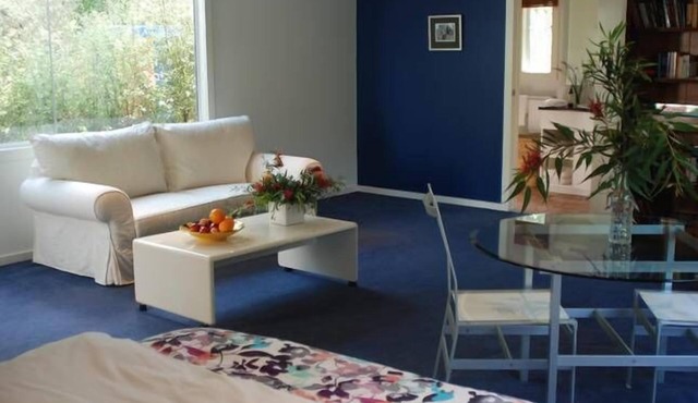 Mount Martha, White Lilac, Holiday Studio