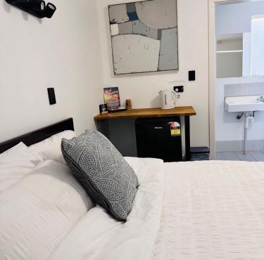 Mount Pleasant Hotel