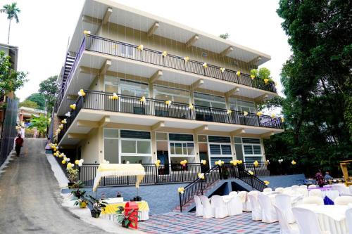 Nellikunnel River Side Home Stay