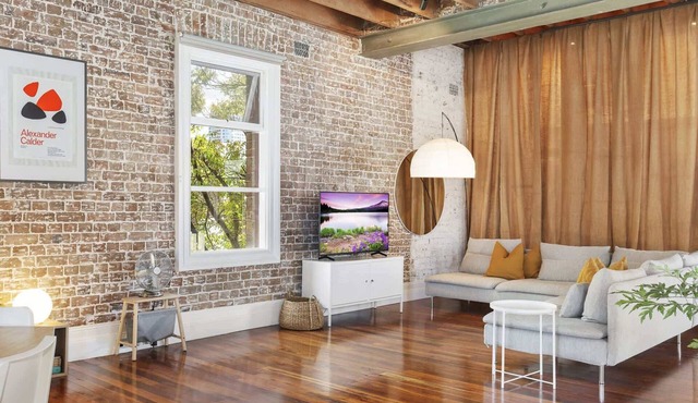 New York-Style Loft in Sydney CBD with City Views