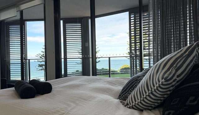 Newcastle Beach Escape