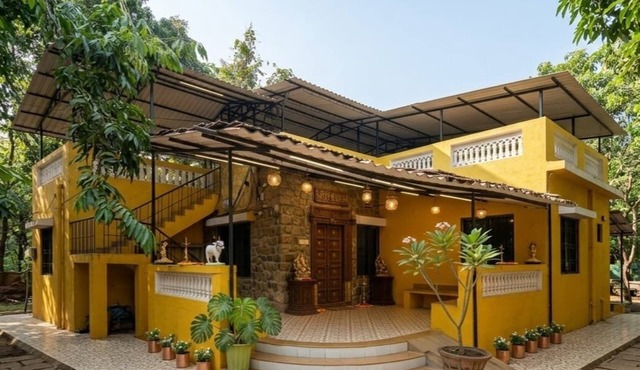 NS Dosti Villa By Glitz