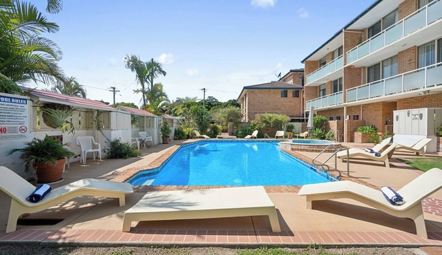 Ocean Parade 6 - Coastal 2-Bedroom Apartment Opposite Park Beach