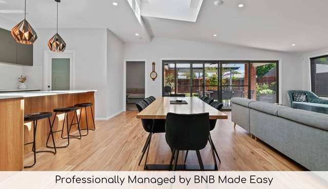 On Havannah - Luxe CBD Entertainer, Sleeps 8