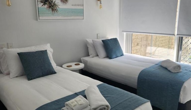 Pacific Surf Absolute Beachfront Apartments