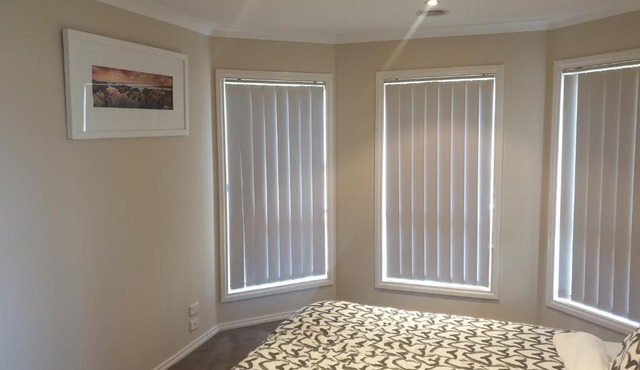 Pacific Werribee Home 25 Min CBD Airport