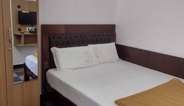 Padmashree lodge