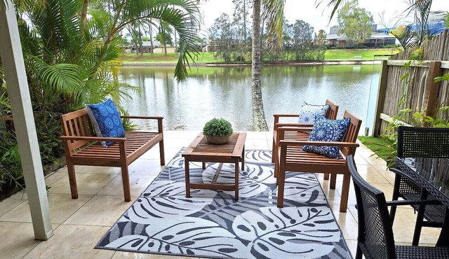 Palm Beach villa in resort complex