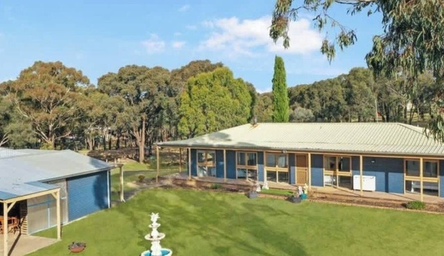 Peaceful 6-Acre Retreat | Grampians | Sleeps 10