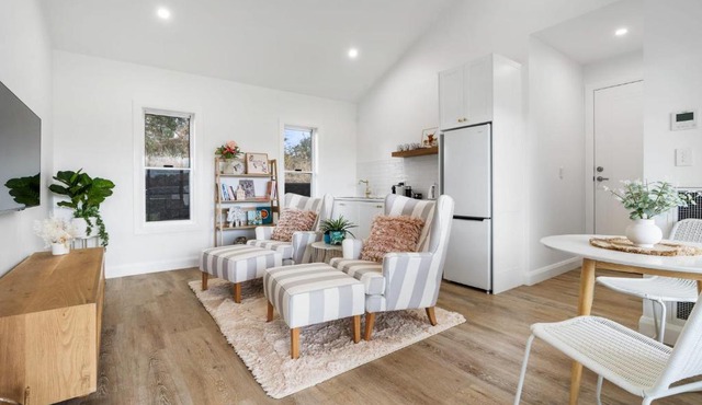 Peaceful & Cosy Studio - Immaculate Presentation
