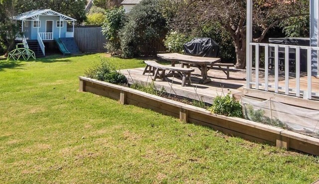 Pet Friendly - Barker Cottage with Spa in Flinders