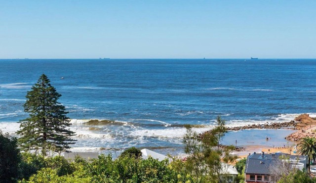 Point View - 'Amazing Views & Location'