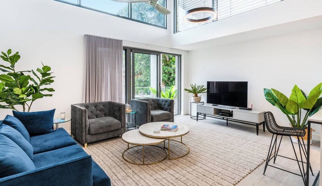 Premium Beachside Apartment Living in Coogee - E7