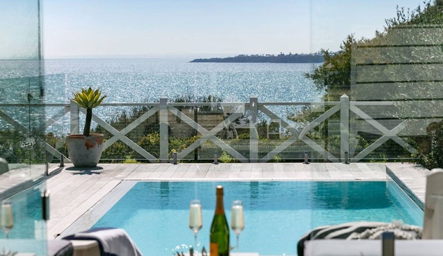 Prestige - Pool, Spa And Million Dollar Views - Mt Martha