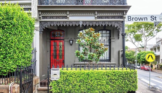 Refined Paddington Corner Terrace with Parking