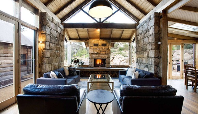 ⭐️ Rustic Barn House ⭐️ Hydro Spa Bath ⭐️ Pets Welcome