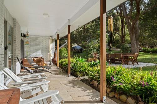 Salt and Stone Modern Pearl Beach Stay 2 Mins to Ocean