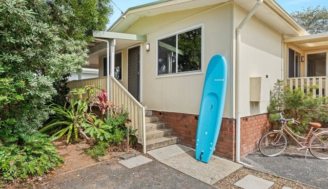Sam’s Beach Shack and Apartment – 300m to beach