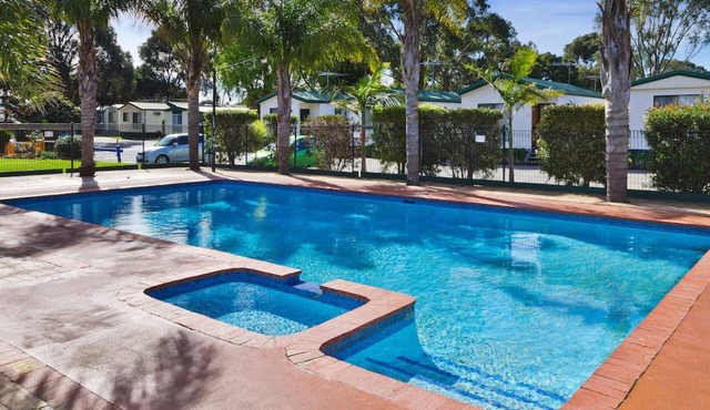 Sandhurst Motel