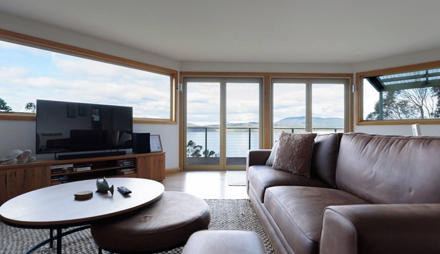 Scenic Getaway with Breathtaking Water Views