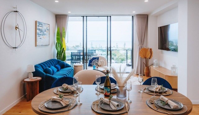 Sea-View 3BR, Rooftop Pool, Secure Parking & Study