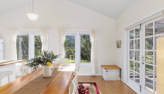 Snowy Mountains Accommodation close to Thredbo easy access to Perisher Sleeps 6