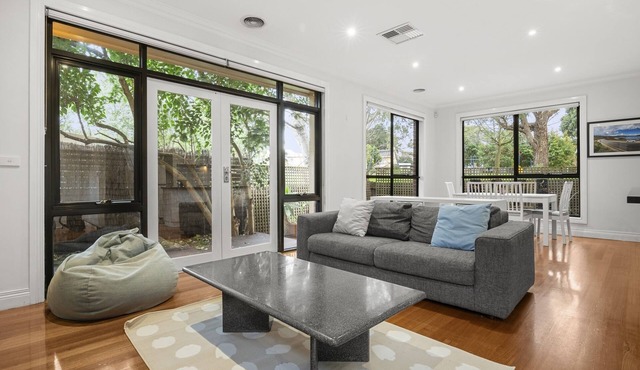 Spacious 3-Bed by Nature Reserve and Shops
