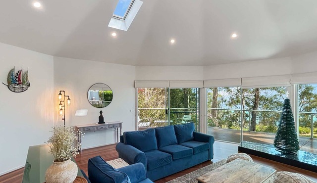 Spacious 4-Bed Home with Coastal Charm