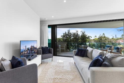 Spacious and Superb 3-bed Apartment