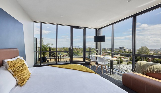 Spacious Furnished Studio With Balcony, All-inclusive Utilities and Facilities