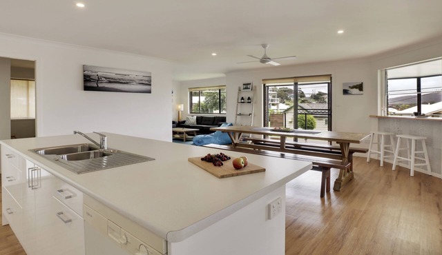 SPACIOUS HOLIDAY HOME IN THE HEART OF CRESCENT HEAD