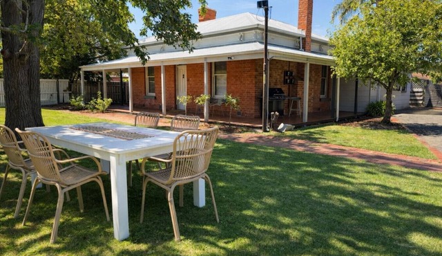 Spacious, Stylish Group Stay, Sleeps 12, 5b/3 Bath