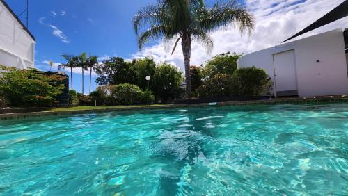 Spinnaker Waters - Entire 2 Bedroom Apartment at Sandstone Point