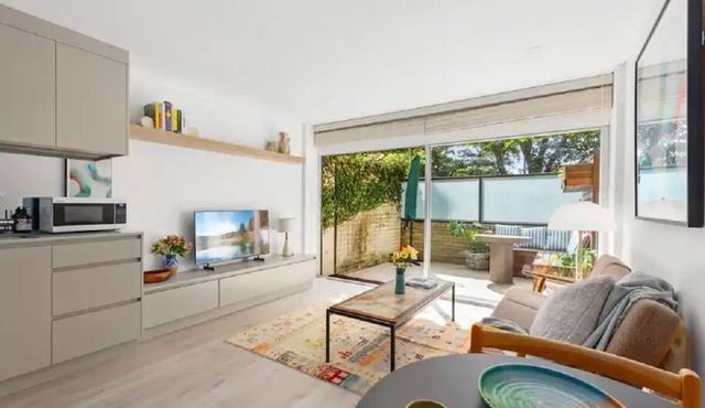 Studio apartment in Rushcutter's Bay with Patio
