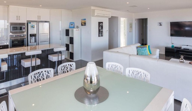 Stunning on Stacey 42 Stacey Drive
