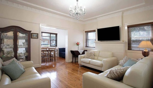 Stylish 1BR in Vaucluse | Near Shops & CBD