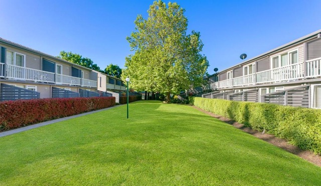 Summer East Apartments