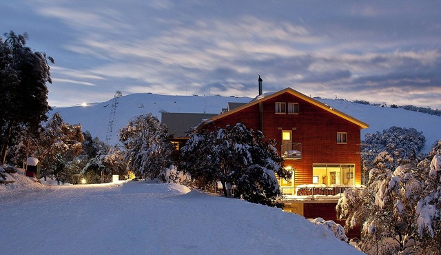 Summit Ridge Alpine Lodge