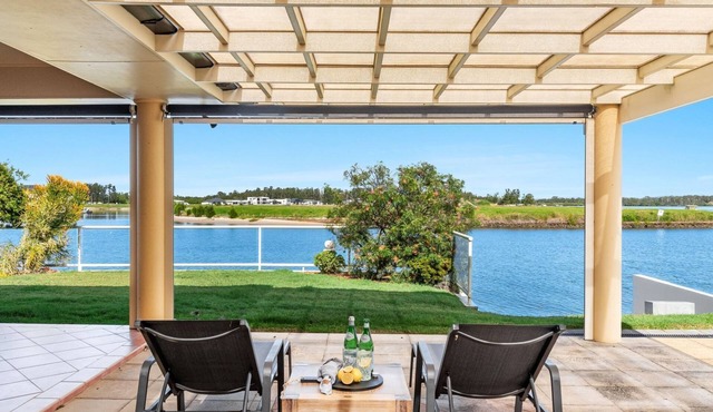 Sunsets AT 101 - Pet Friendly Waterfront - Holiday Yamba