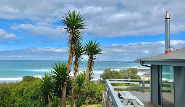 Surf Shack - Beach Front
