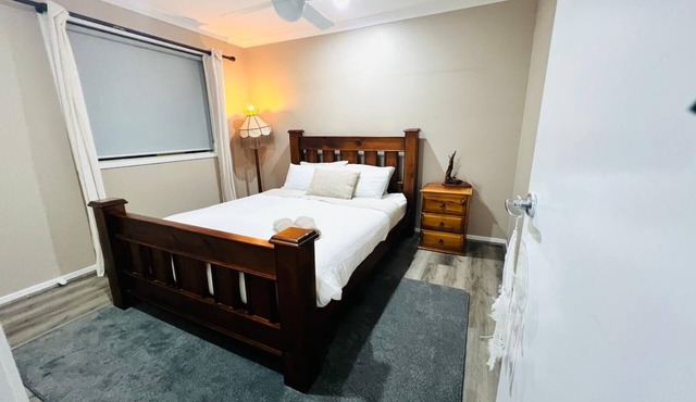 Tarneit Treasure a 4 bed room house. A place of peace and tranquilaity