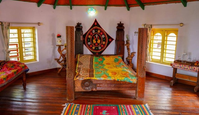 Tat Tvam Asi Organic Farm Stay - Sunbird
