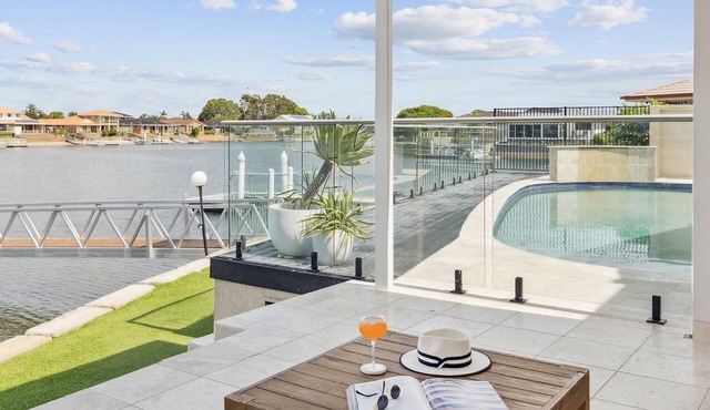 Tecoma 3 - Most Popular Waterfront with Private Pontoon and Pool - Holiday Yamba