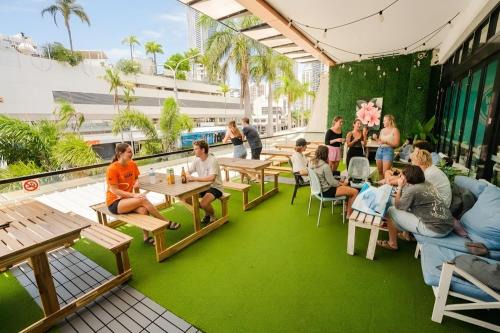 Tequila Sunrise Hostel Surfers Paradise