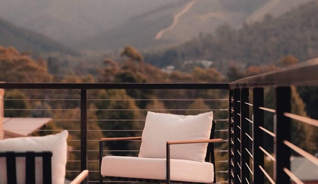 The Bright Haus - 4 Bedroom - Discover this modern sanctuary that redefines luxury living.